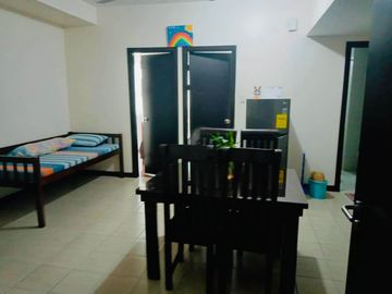 For Sale: 2 Bedroom Condo Unit in San Lorenzo Place, Makati