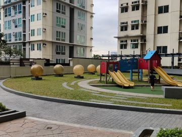 For Sale: 2 Bedroom Condo Unit in San Lorenzo Place, Makati