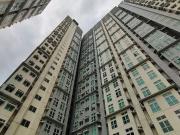 For Sale: 2 Bedroom Condo Unit in San Lorenzo Place, Makati