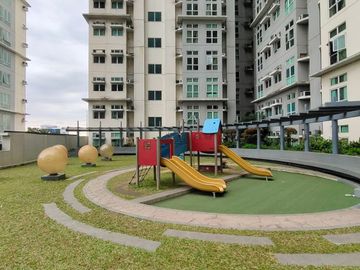 For Sale: 2 Bedroom Condo Unit in San Lorenzo Place, Makati