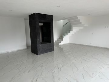 Casa en Venta en Residencial Lago Esmeralda