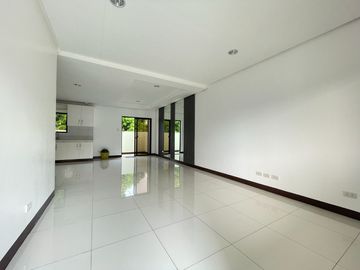 BRAND NEW HOUSE & LOT ALONG AGUINALDO HIGHWAY