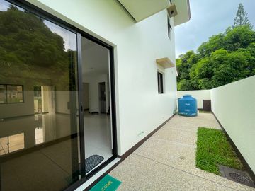 BRAND NEW HOUSE & LOT ALONG AGUINALDO HIGHWAY