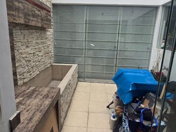 Departamento en Primer Piso de 222 m² de 3 Dorm. en Santiago Se Surco
