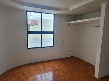 Venta de casa Salinas , La Milina cerca  del Super Maxi, cerca del Mar , Aguapen