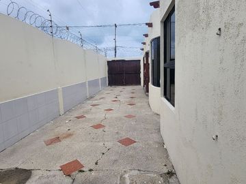 Venta de casa Salinas , La Milina cerca  del Super Maxi, cerca del Mar , Aguapen