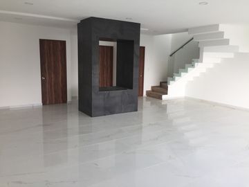 Casa en Venta en Residencial Lago Esmeraldo