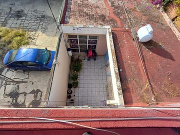 Edificio de departamentos de venta  3 departamentos 1 local a tan solo 2 cuadras de la Av. Francisco I. Madero Ote Morelia Mich
