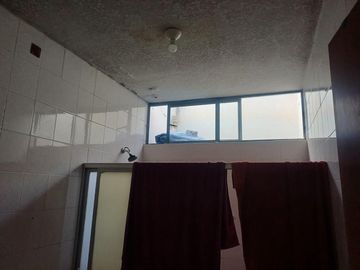 Edificio de departamentos de venta  3 departamentos 1 local a tan solo 2 cuadras de la Av. Francisco I. Madero Ote Morelia Mich