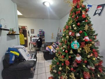 Edificio de departamentos de venta  3 departamentos 1 local a tan solo 2 cuadras de la Av. Francisco I. Madero Ote Morelia Mich