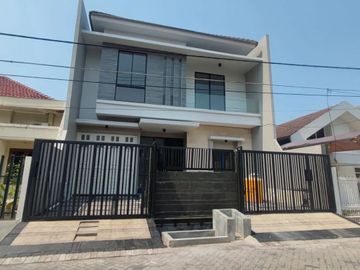 Dijual Rumah Baru Manyar Kertoadi Mewah Dekat Raya Kertajaya Araya SHM