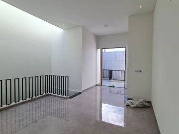 Dijual Rumah Baru Manyar Kertoadi Mewah Dekat Raya Kertajaya Araya SHM