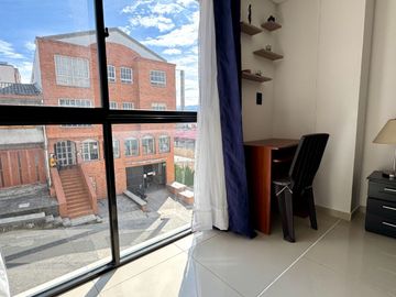 SE VENDE APARTAESTUDIO AMOBLADO EN EL EDIFICIO LA CASTELLANA