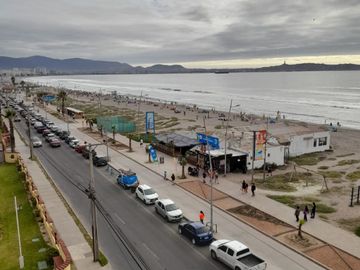 VENDE HERMOSO DEPARTAMENTO EN AV. DEL MAR EN LA SERENA