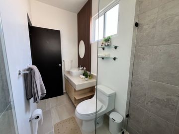 DEPARTAMENTO EN VENTA DE 2 HABITACIONES BODEGA PRIVADA EN  PLAYA DEL CARMEN