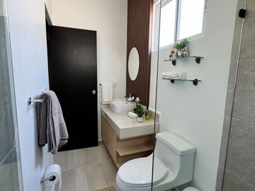 DEPARTAMENTO EN VENTA DE 2 HABITACIONES BODEGA PRIVADA EN  PLAYA DEL CARMEN