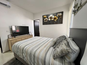 DEPARTAMENTO EN VENTA DE 2 HABITACIONES BODEGA PRIVADA EN  PLAYA DEL CARMEN