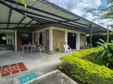 SE VENDE CASA CAMPESTRE DE DOS NIVELES EN ZABALETA ANDALUCÍA