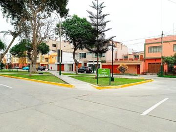 VENTA DE TERRENO EN PUEBLO LIBRE