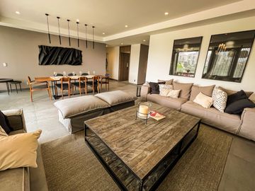 Departamento En Venta En Bosque Real Ivy, 3 Recámaras Frente al Campo De Golf