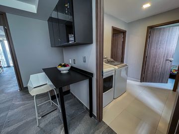 Departamento En Venta En Bosque Real Ivy, 3 Recámaras Frente al Campo De Golf