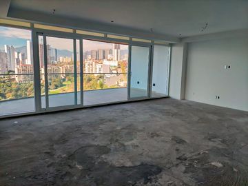 Departamento En Venta En Bosque Real Ivy, 3 Recámaras Frente al Campo De Golf