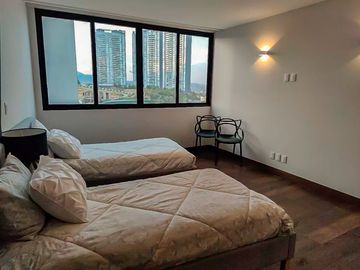 Penthouse En Venta En Bosque Real, Nuevo, De 3 Niveles Con Roof Garden Privado