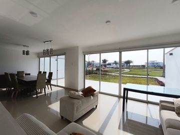 VENDO CASA EN EXCLUSIVO CONDOMINIO NAUTICO LAS VELAS - PARACAS