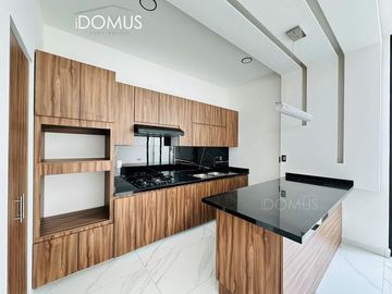 CASA EN VENTA GEMA RESIDENCIAL