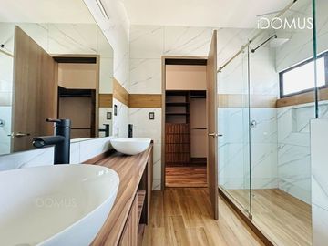CASA EN VENTA GEMA RESIDENCIAL