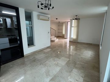 CASA EN VENTA EN VILLA CAMPESTRE DE 3 HABITACIONES PISOS DE MARMOL