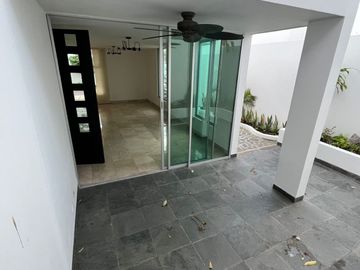 CASA EN VENTA EN VILLA CAMPESTRE DE 3 HABITACIONES PISOS DE MARMOL