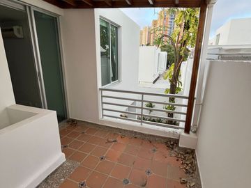 CASA EN VENTA EN VILLA CAMPESTRE DE 3 HABITACIONES PISOS DE MARMOL