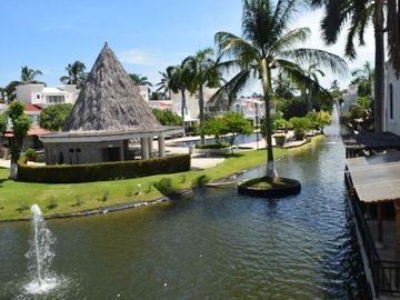 HERMOSA VILLA EN VENTA DENTRO DE VIDANTA ACAPULCO CON VISTA Y SALIDA AL CAMPO DE GOLF
