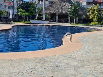 HERMOSA VILLA EN VENTA DENTRO DE VIDANTA ACAPULCO CON VISTA Y SALIDA AL CAMPO DE GOLF