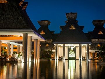 HERMOSA VILLA EN VENTA DENTRO DE VIDANTA ACAPULCO CON VISTA Y SALIDA AL CAMPO DE GOLF