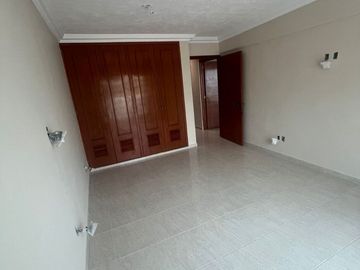 CASA DE 2 PISOS  EN VENTA UBICADA EN FRACCIONAMIENTO FLORESTA, VERACRUZ, VER.