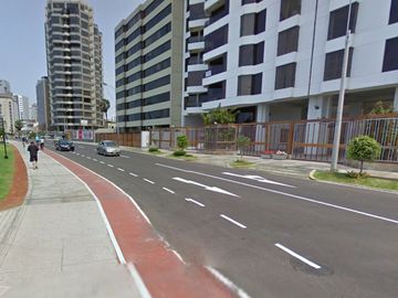 Vende Departamento En Jr . Italia Cerca Al Malecon Cisnero