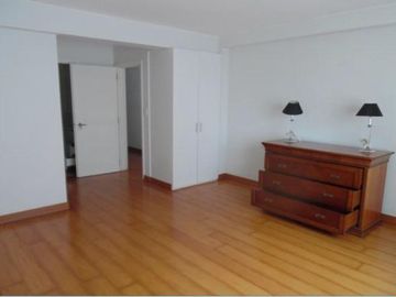 Vende Departamento En Jr . Italia Cerca Al Malecon Cisnero