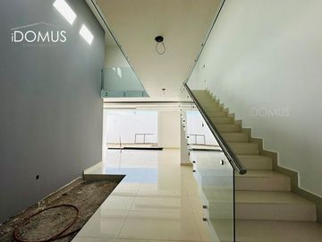 CASA EN VENTA GEMA RESIDENCIAL