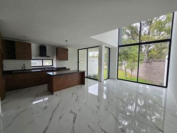 CASA NUEVA EN VENTA EN PASEOS DEL PARQUE MORELIA