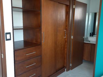HERMOSA CASA  EQUIPADA DENTRO DE EXCLUSIVO FRACCIONAMIENTO