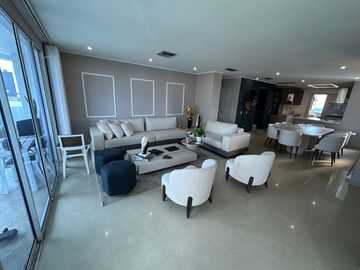 APARTAMENTO EN ALTO PRADO EN VENTA. 3 CUARTOS CON BAÑO Y ESTAR DE ALCOBAS