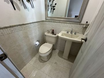 APARTAMENTO EN ALTO PRADO EN VENTA. 3 CUARTOS CON BAÑO Y ESTAR DE ALCOBAS