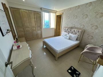 APARTAMENTO EN ALTO PRADO EN VENTA. 3 CUARTOS CON BAÑO Y ESTAR DE ALCOBAS