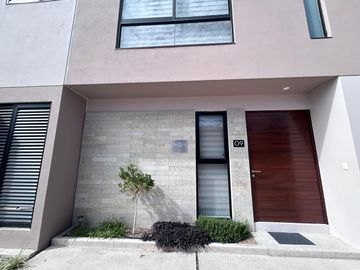 CASA EN CONDOMINIO HORIZONTAL