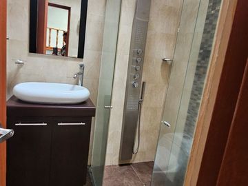 Vendo casa en el sector de  Alta Suiza, perfectas condiciones, Manizales