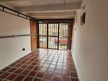 Vendo casa en el sector de  Alta Suiza, perfectas condiciones, Manizales