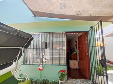 A UN PASO DE AV. LA MAR  - Casa como terreno en Pueblo Libre - zona residencial