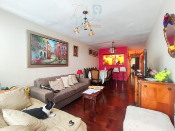 A UN PASO DE AV. LA MAR  - Casa como terreno en Pueblo Libre - zona residencial
